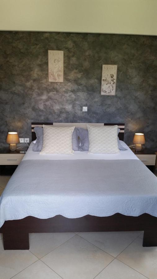 Villa Ikaros Kalamitsi Amygdali ภายนอก รูปภาพ