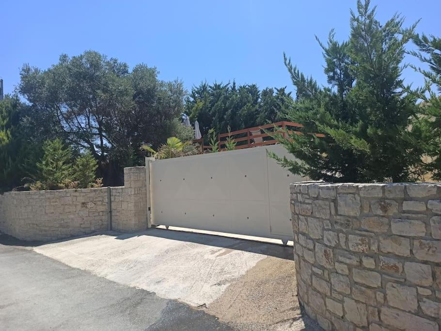 Villa Ikaros Kalamitsi Amygdali ภายนอก รูปภาพ