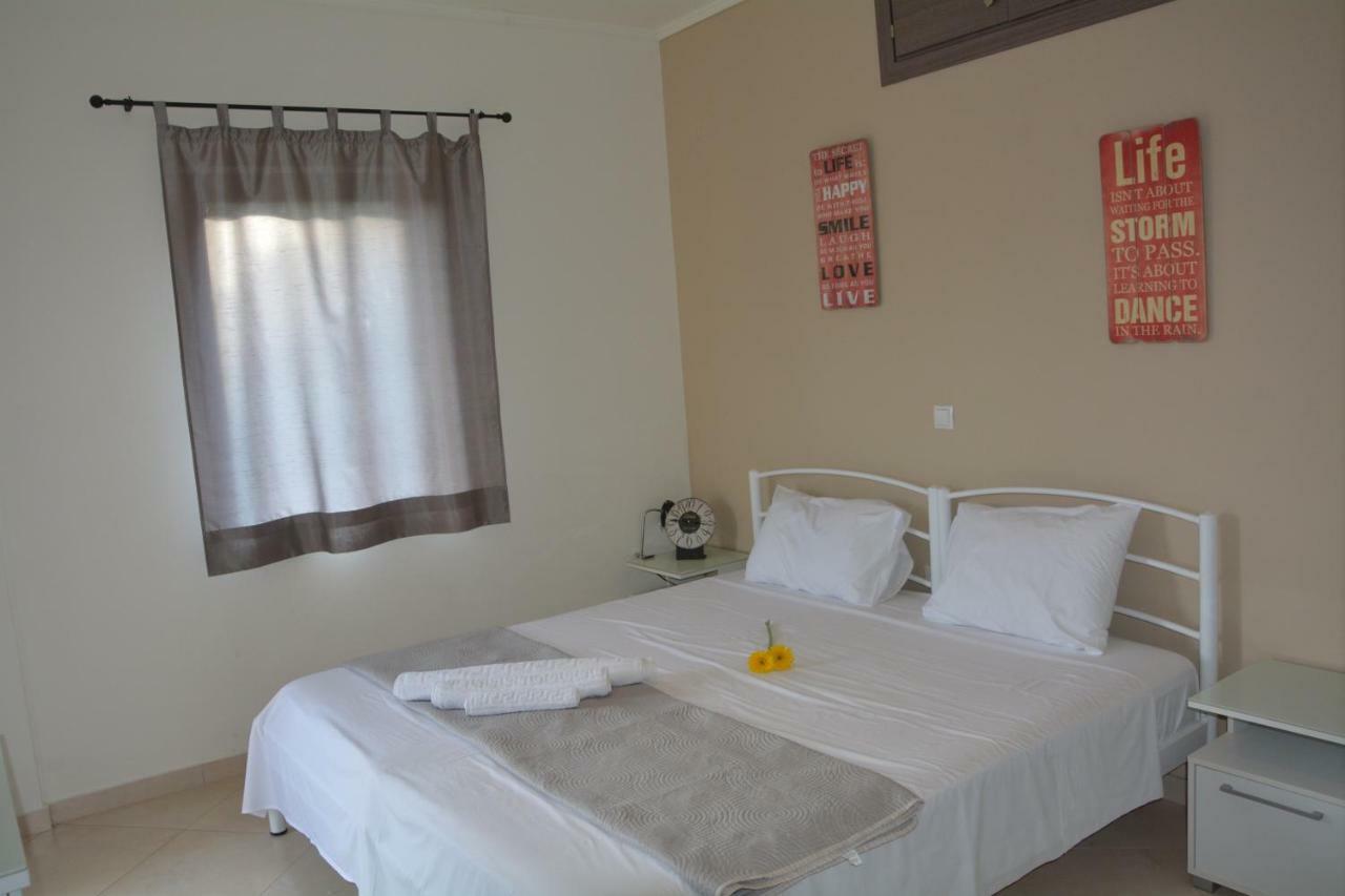 Villa Ikaros Kalamitsi Amygdali ภายนอก รูปภาพ